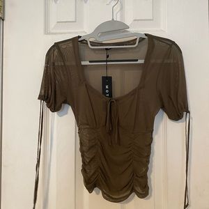 mesh motel rocks top